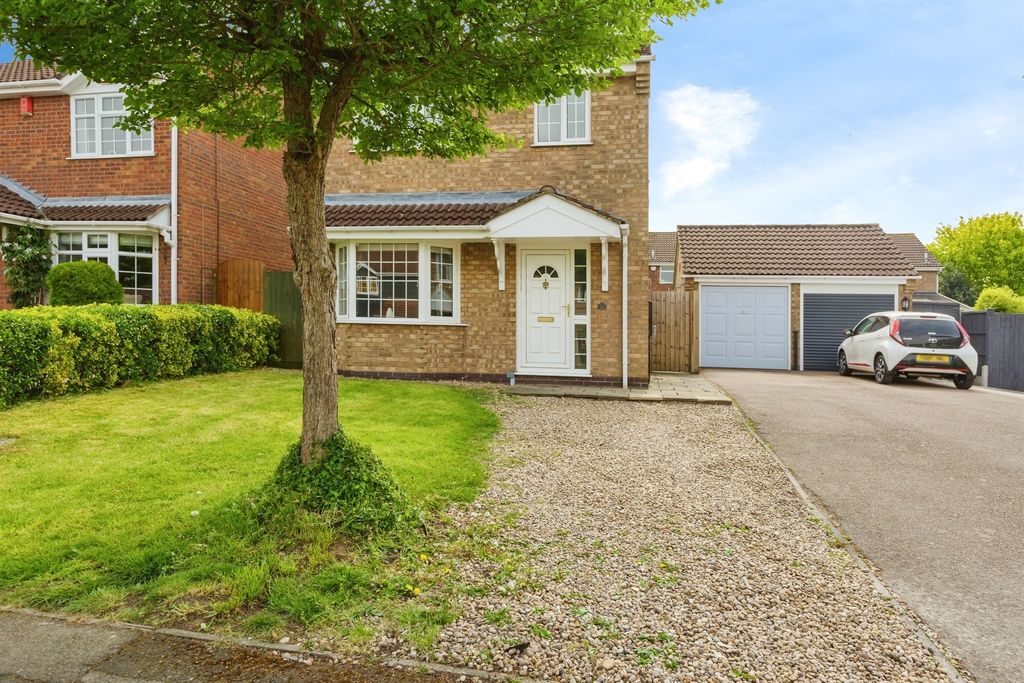 Property photo 2 of 17