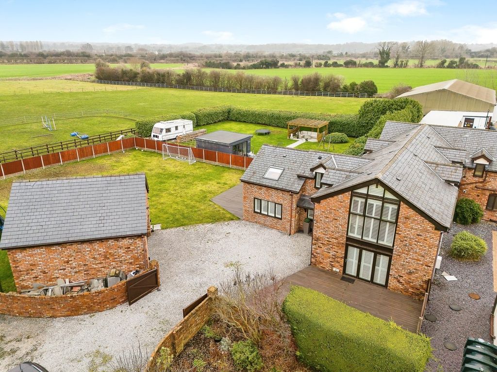 Property photo 2 of 22 Picture No. 02