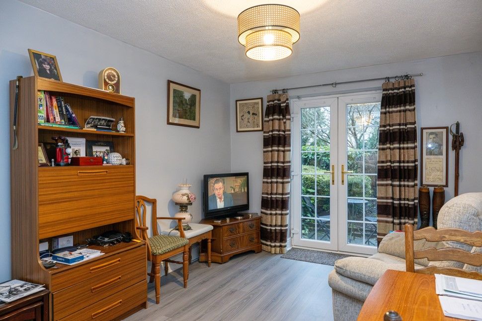 Property photo 2 of 14