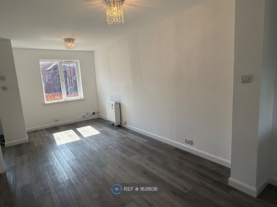 Property photo 3 of 9 Living/Dinning Open Plan