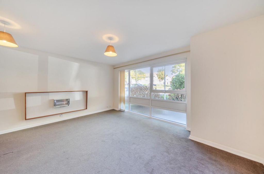 Property photo 3 of 11 Davidson Frost-Wellings, Dfw, Hardwick Court, Livi