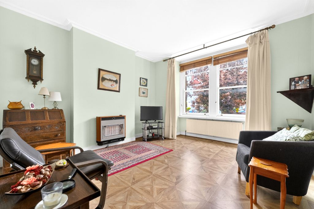 Property photo 2 of 17