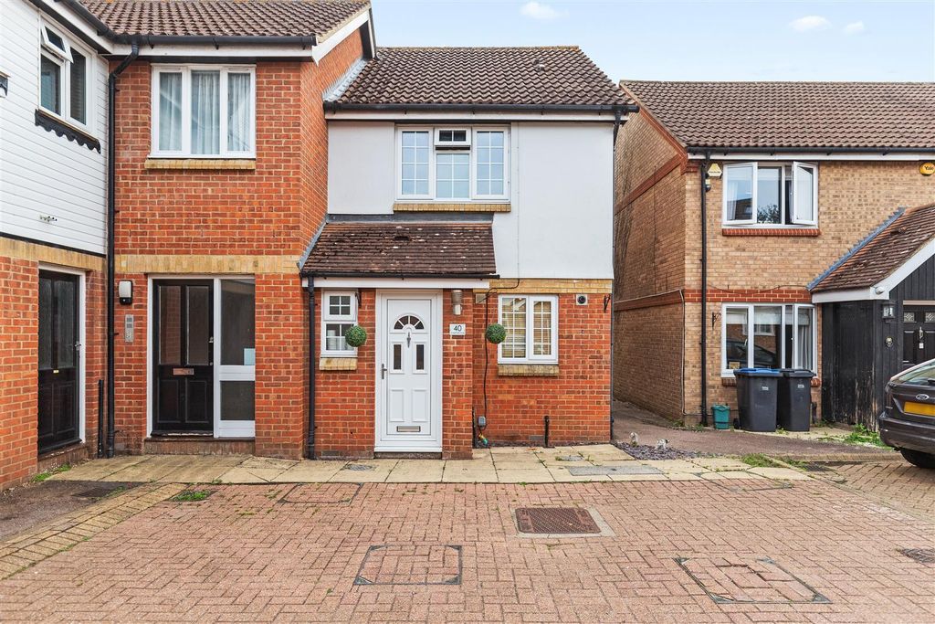 Property photo 1 of 19 Tickenhalldrive_20 - Copy.Jpg