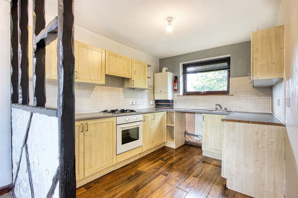 Property photo 2 of 13 Kitchen
