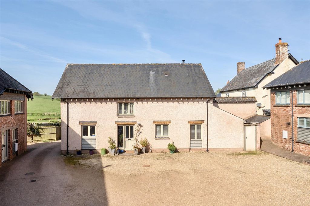Property photo 1 of 18 1
