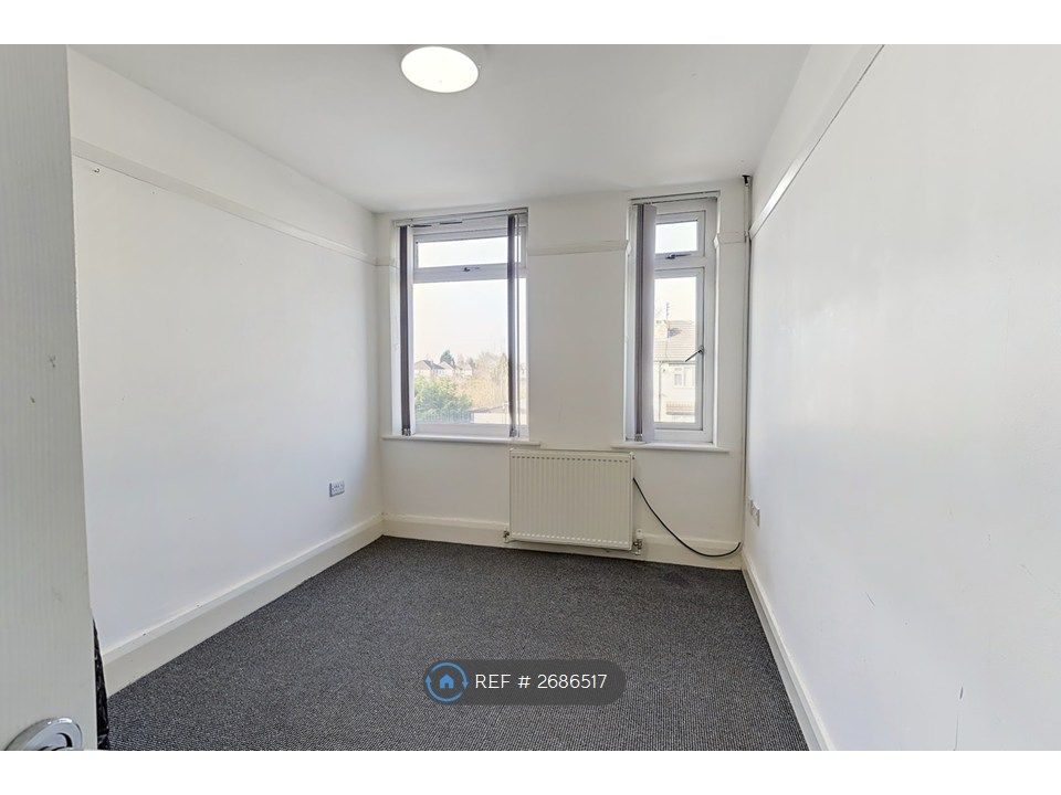 Property photo 3 of 9 2nd Bedroom