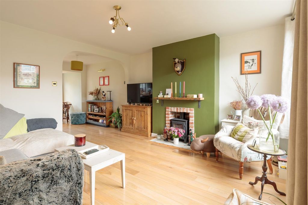 Property photo 3 of 18 Living Dining A.Jpg