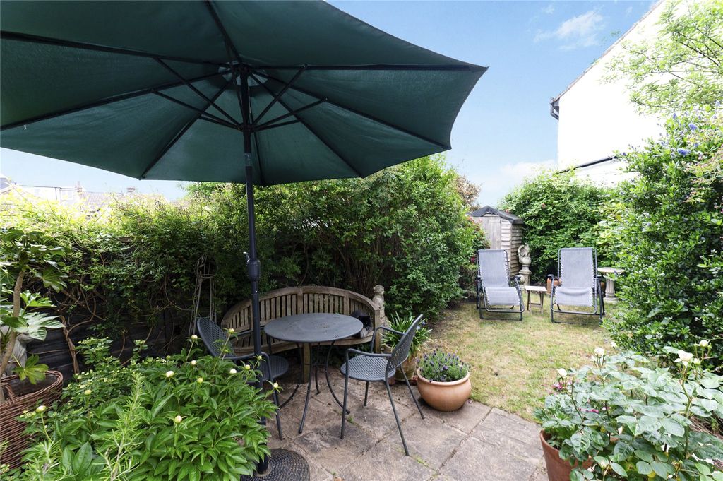 Property photo 3 of 17 Picture No. 21