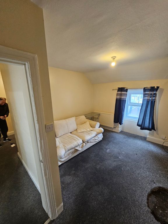 Additional image 7 of 1 bed flat to rentClifton Rd, Llandudno LL30