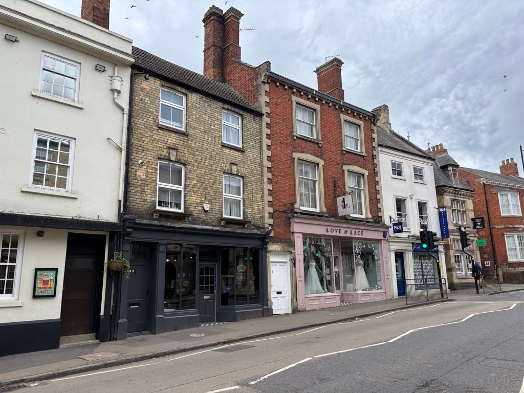 Property photo 1 of 8 Photo 1