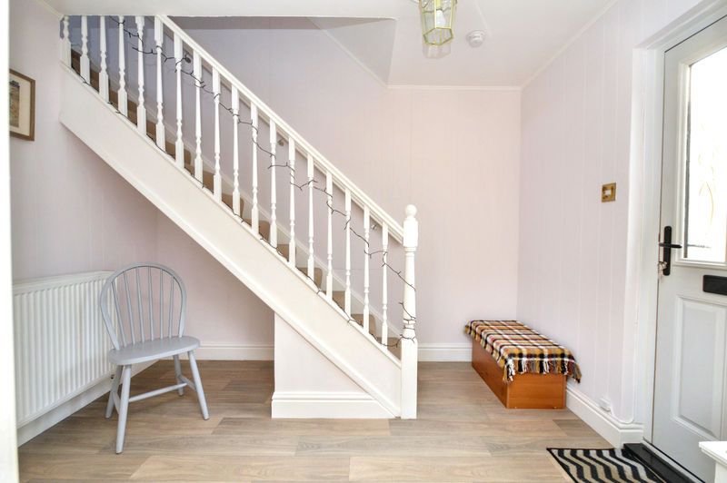 Property photo 3 of 20 Hall