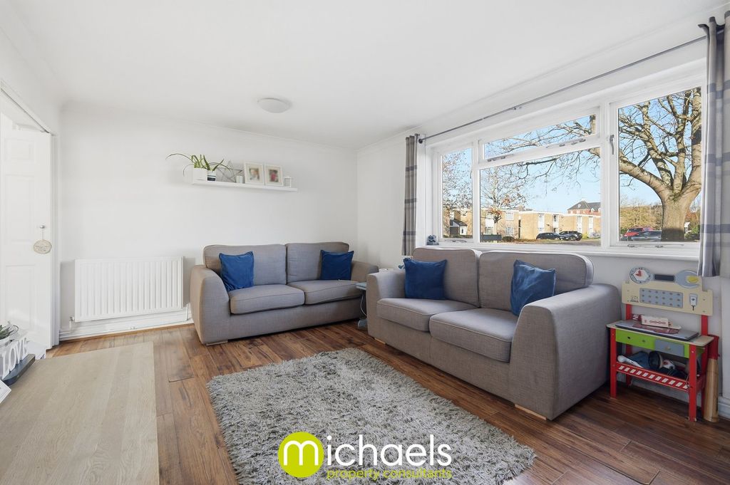 Property photo 3 of 20