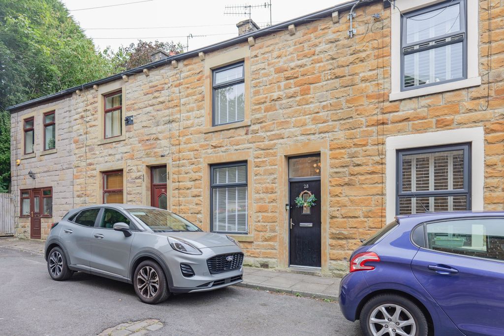 Property photo 1 of 27