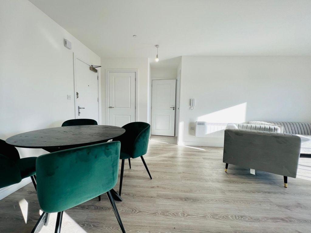 Property photo 3 of 9 Picture No. 05