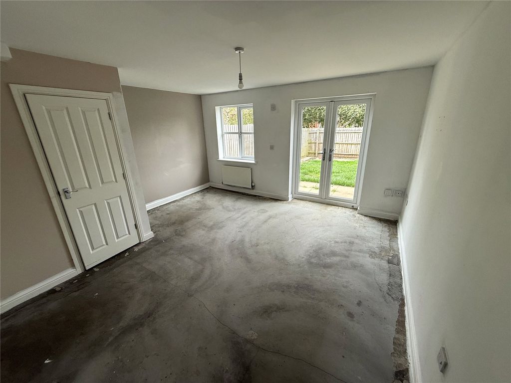 Property photo 2 of 16 Picture No. 15
