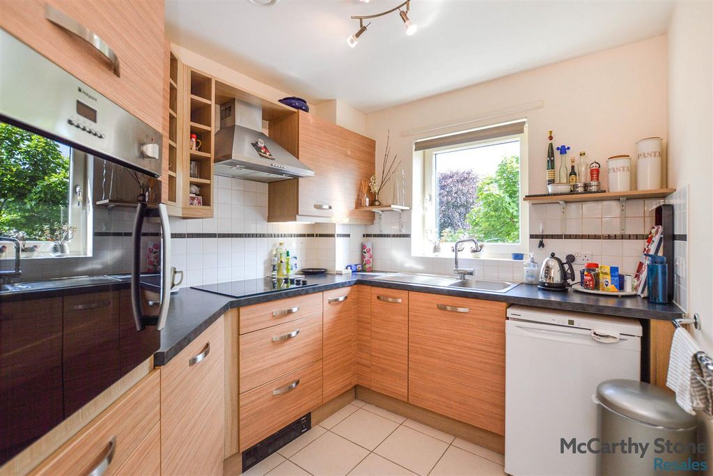 Property photo 2 of 21 Kitchen.Jpg