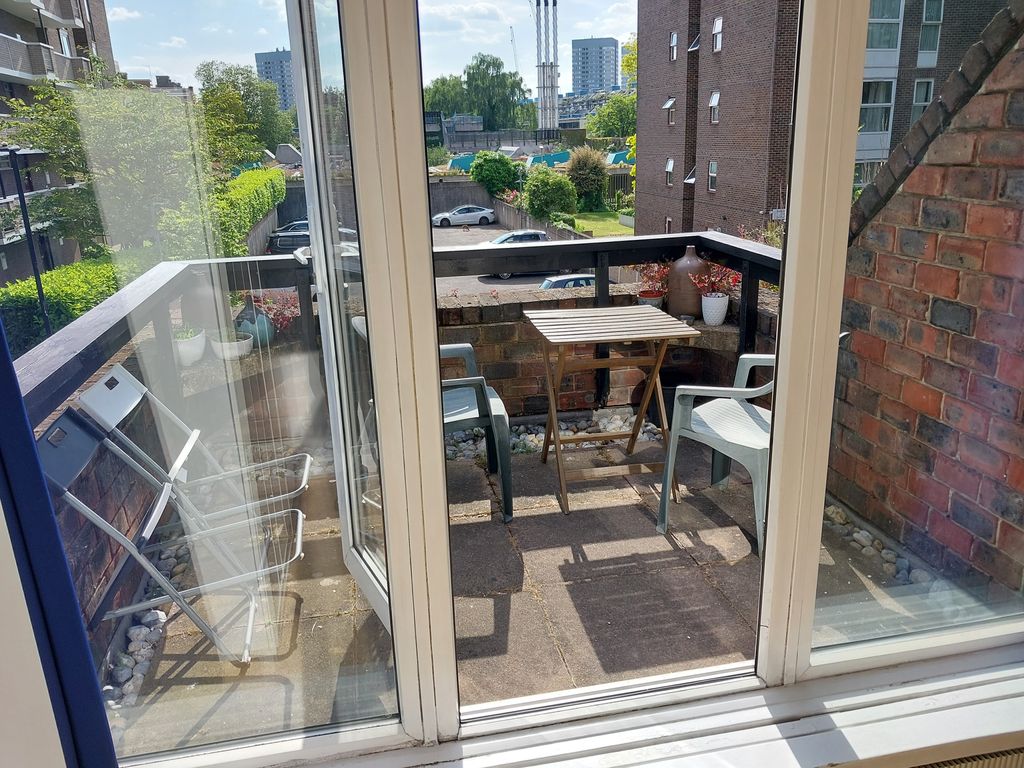 Property photo 1 of 5