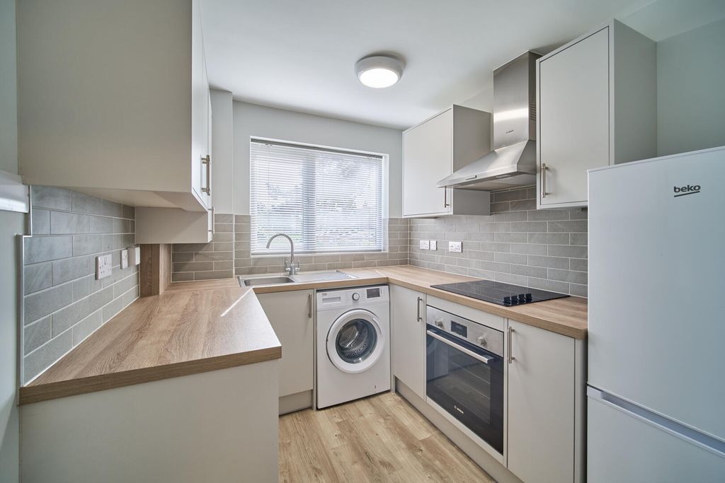 Property photo 1 of 14 Kitchen