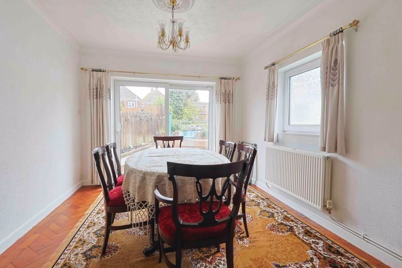 Property photo 3 of 17 Photo 11