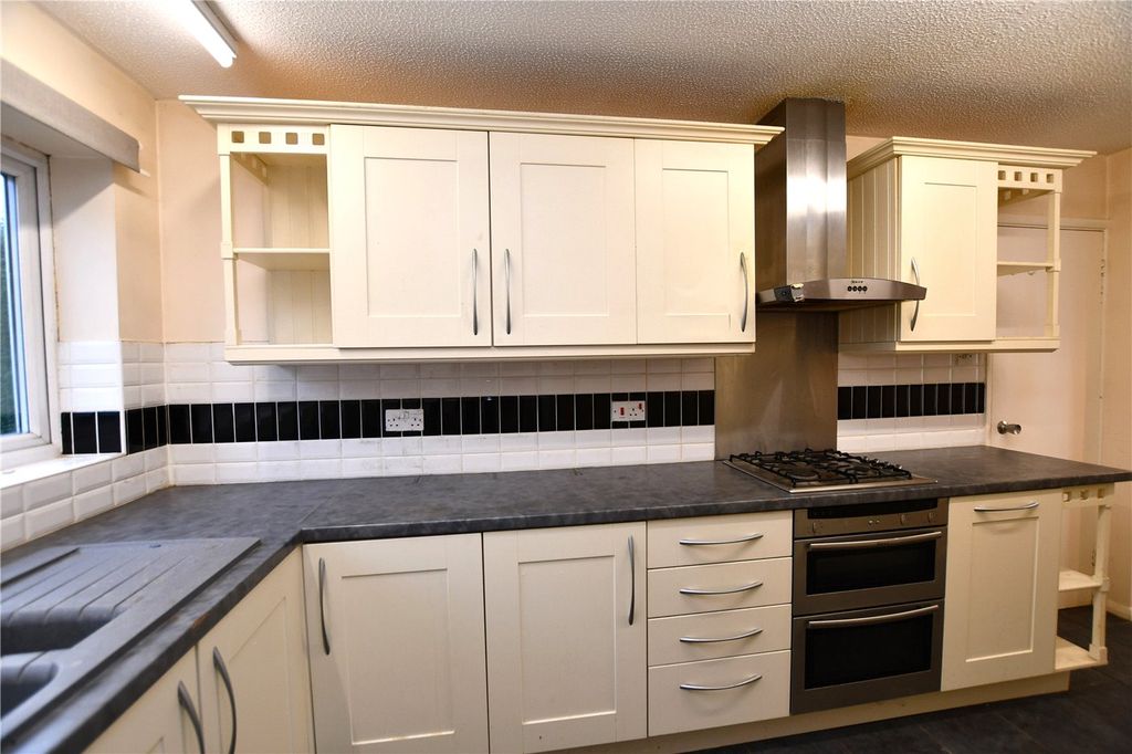 Property photo 3 of 12 Picture No. 04