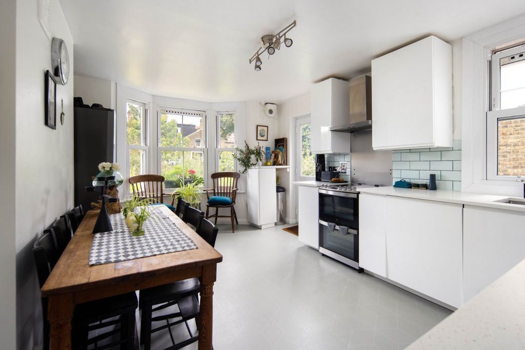 Property photo 3 of 16 Kitchen