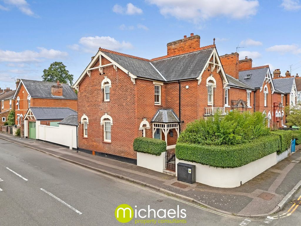 Property photo 1 of 37