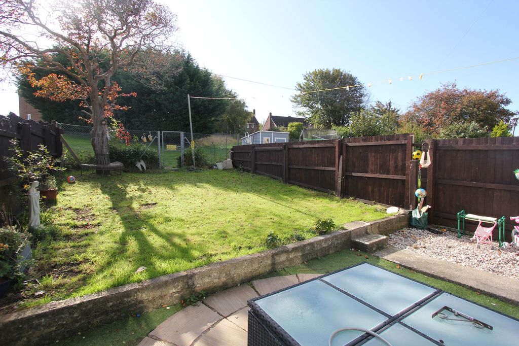 Property photo 2 of 22