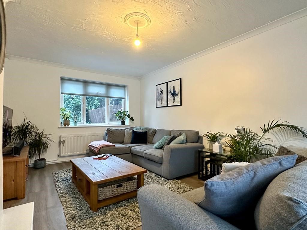 Property photo 2 of 8 Living Room