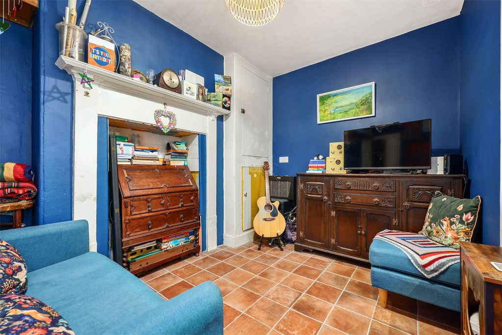 Property photo 3 of 14 Picture No. 06