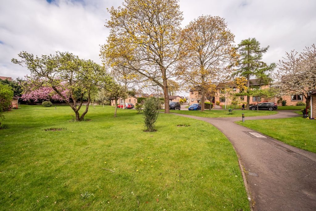 Additional image 12 of 2 bed flat for sale40 Greenbourne Gardens, Monifieth DD5
