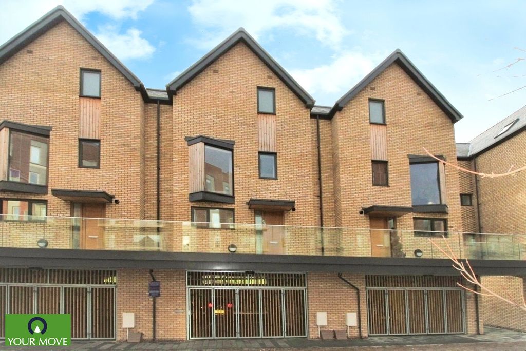 Property photo 1 of 11 Picture No. 16