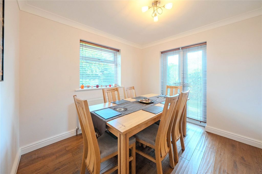 Property photo 3 of 11 Picture No. 04