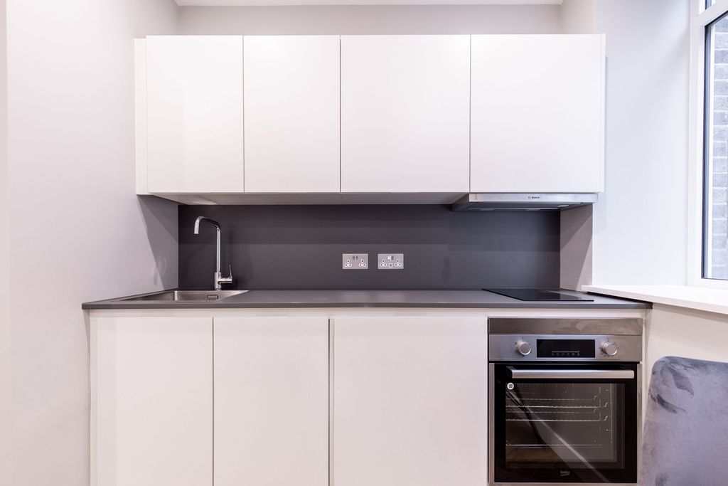 Property photo 1 of 14 Kitchen