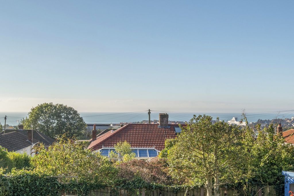 Property photo 2 of 18 1359931-19-68Da86Bc47d9A