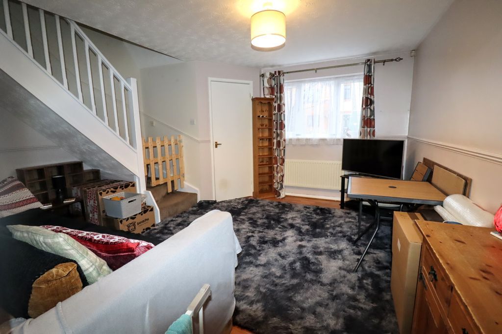 Property photo 2 of 6 Lounge