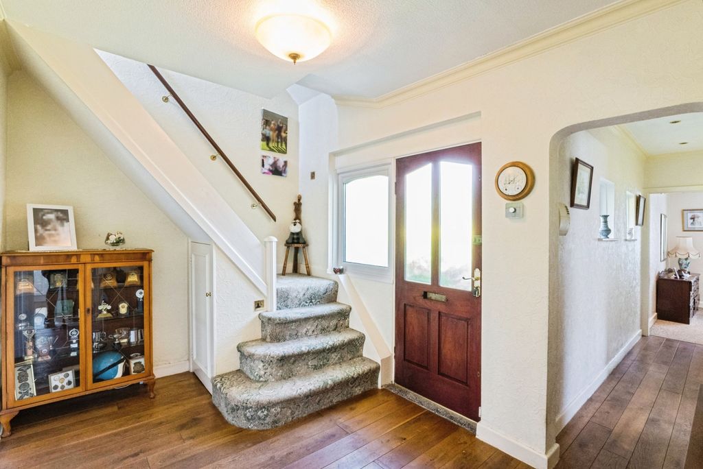 Property photo 2 of 25 Pbox-Img.Jpg