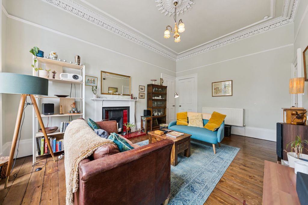 Property photo 3 of 24