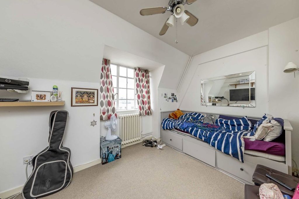 Property photo 2 of 4