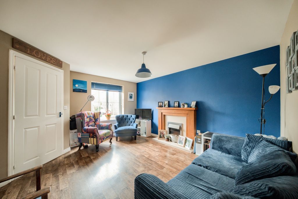 Property photo 3 of 15 Xt5A6062-Hdr(3)