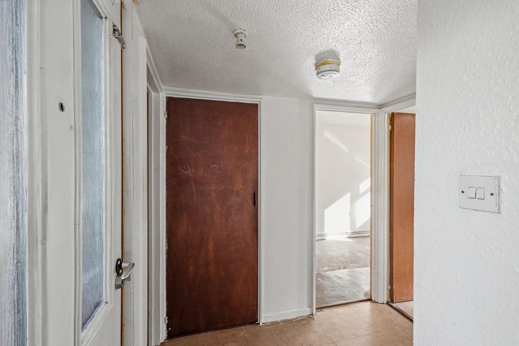 Property photo 3 of 18 2 Heddon Grove, Hawkshead, Bradford, West Yorkshire, Bd5 0Ta