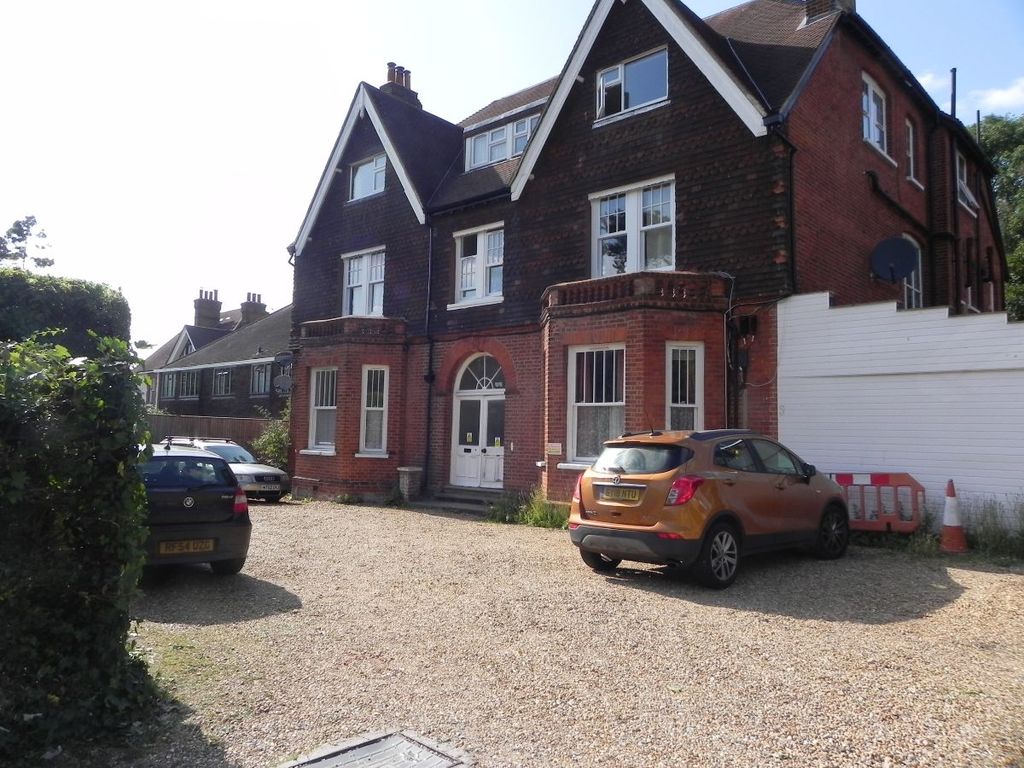 Property photo 2 of 4