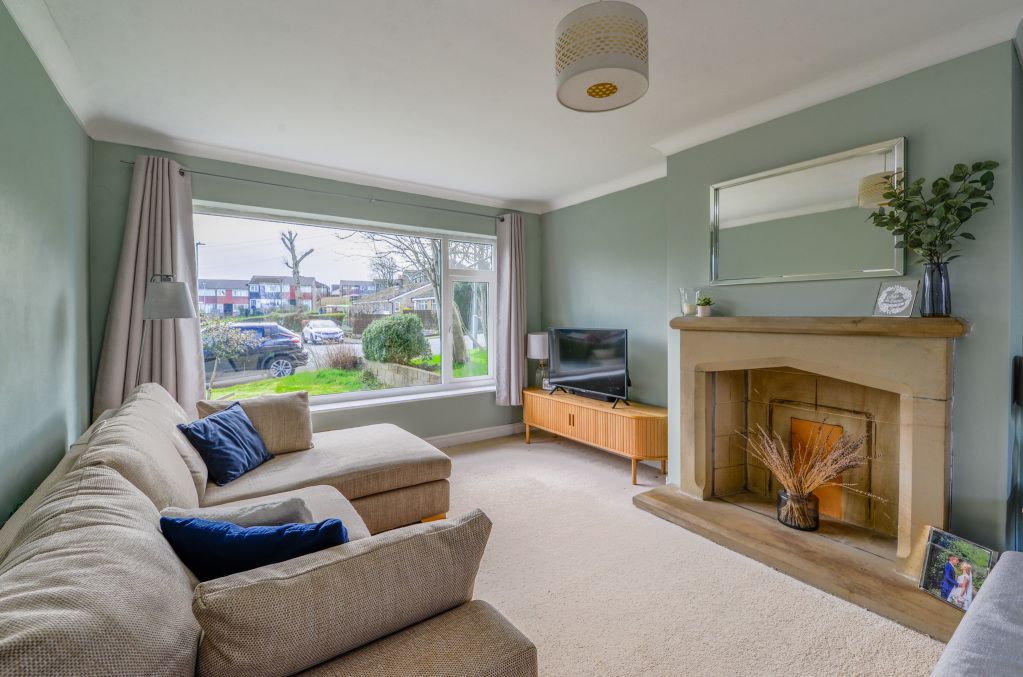 Property photo 2 of 25 Lounge