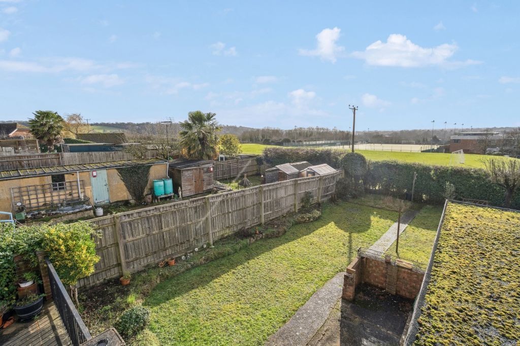 Property photo 2 of 16 Photo 3