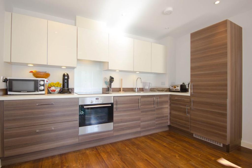 Property photo 2 of 10 Kitchen