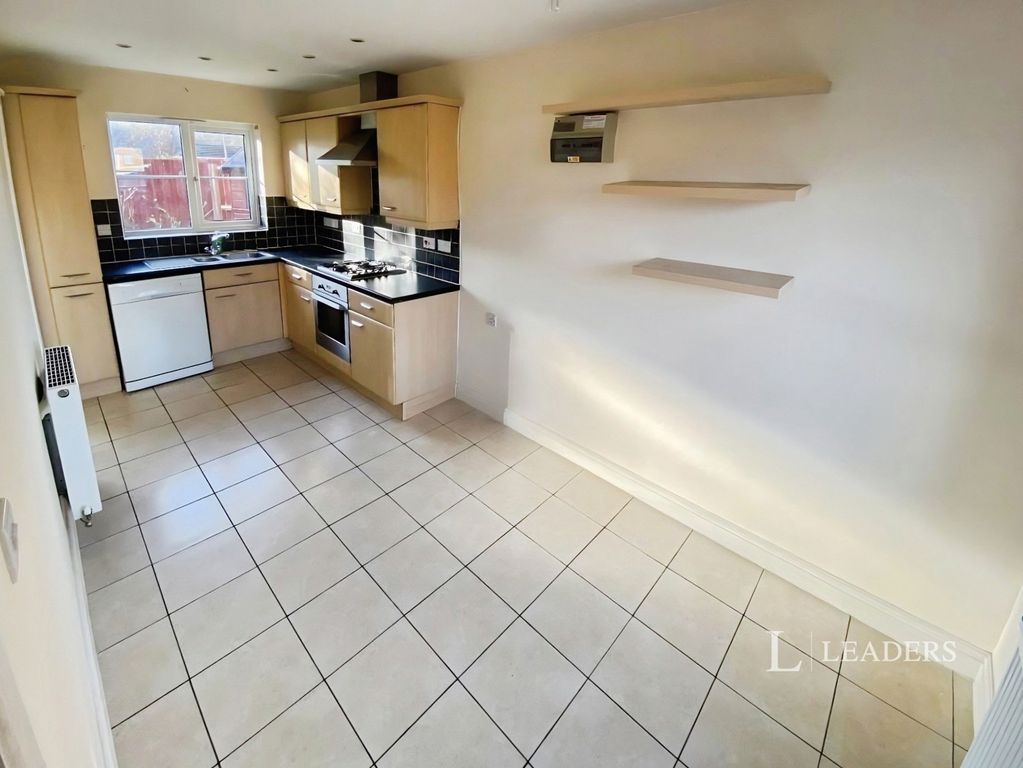 Property photo 3 of 14 Kitchen/Diner