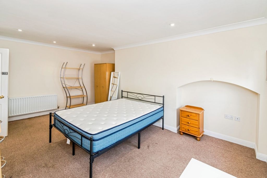 Property photo 2 of 13 Pbox-Img.Jpg