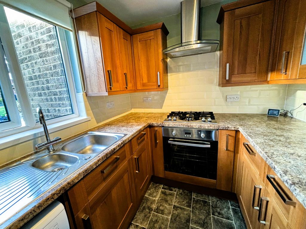 Property photo 3 of 9 Gallery