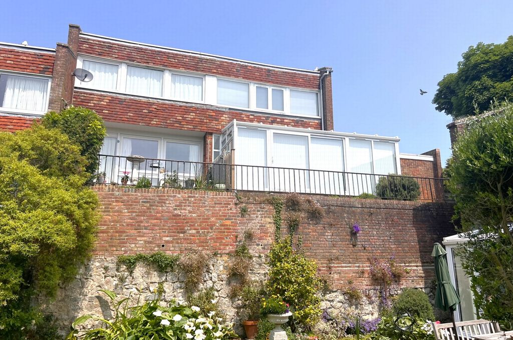 Property photo 1 of 18 Rear