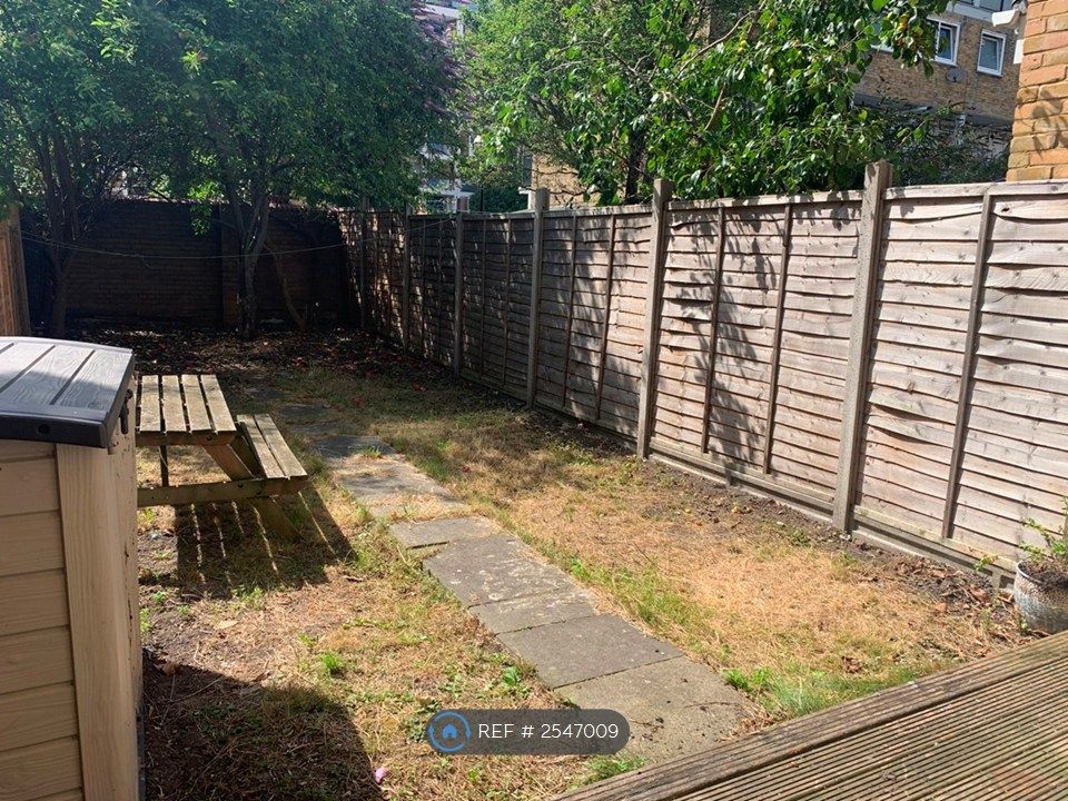 Property photo 1 of 11 Garden