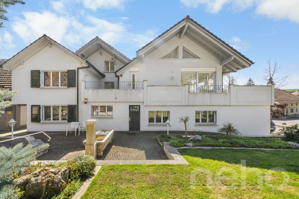 Property photo 3 of 12